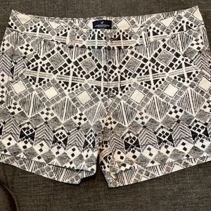 Tribal print black and white AE midi short